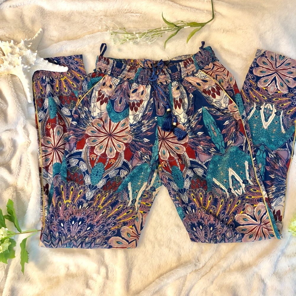 Color Block peacock print pants. Size:4  NWOT